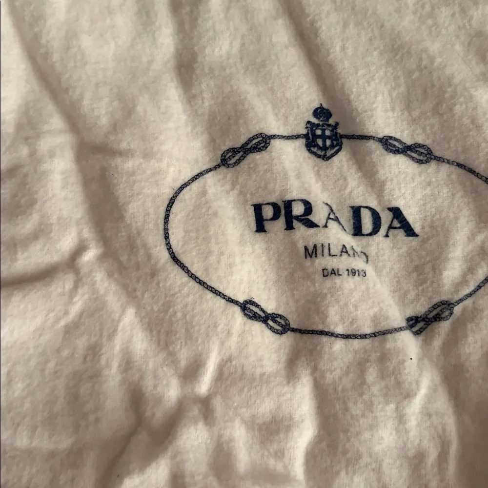 Two Prada dust bags - Picture 6 of 9